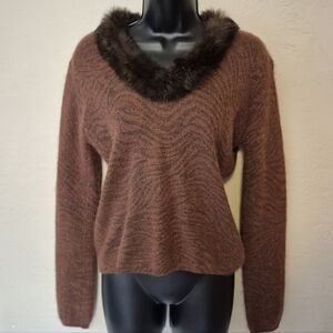 Vintage 90s Sweater With Fur Trim M